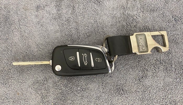 2022 Tata TIGOR XE PETROL, Petrol, Manual, 14,235 km, Key Close Up