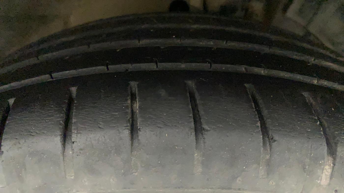 2018 Maruti Baleno ALPHA CVT PETROL 1.2, Petrol, Automatic, 71,660 km, Right Front Tyre Tread