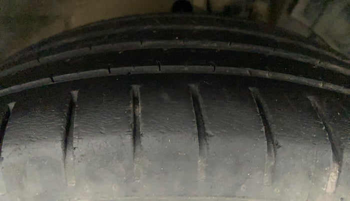 2018 Maruti Baleno ALPHA CVT PETROL 1.2, Petrol, Automatic, 71,660 km, Right Front Tyre Tread