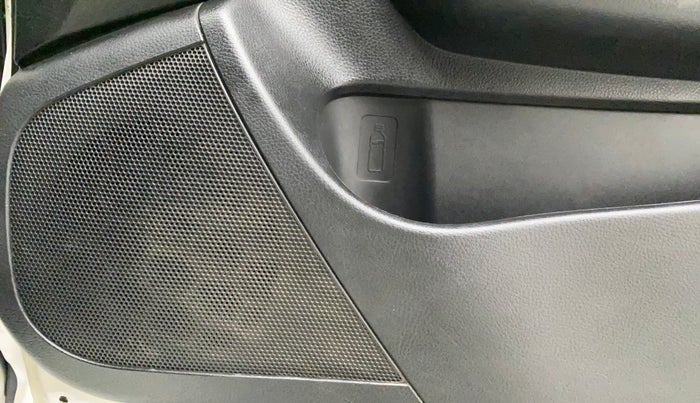 2017 Maruti Swift VXI, Petrol, Manual, 59,068 km, Speaker