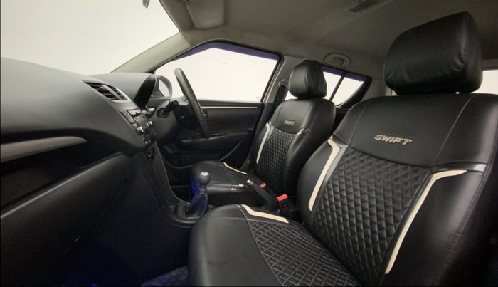 2017 Maruti Swift VXI, Petrol, Manual, 59,068 km, Right Side Front Door Cabin