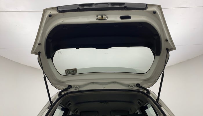 2017 Maruti Swift VXI, Petrol, Manual, 59,068 km, Boot Door Open