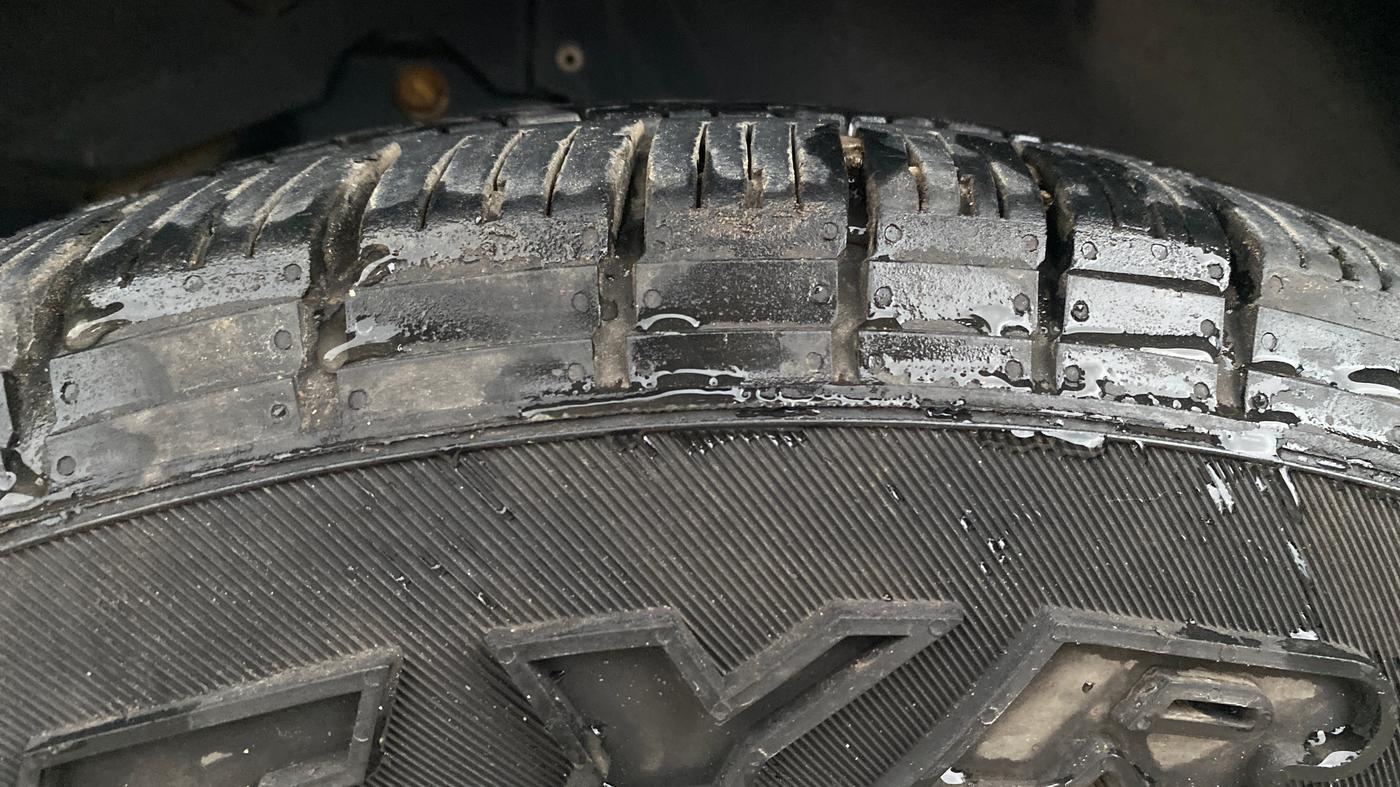 2021 Mahindra XUV500 W7, Diesel, Manual, 76,271 km, Right Rear Tyre Tread
