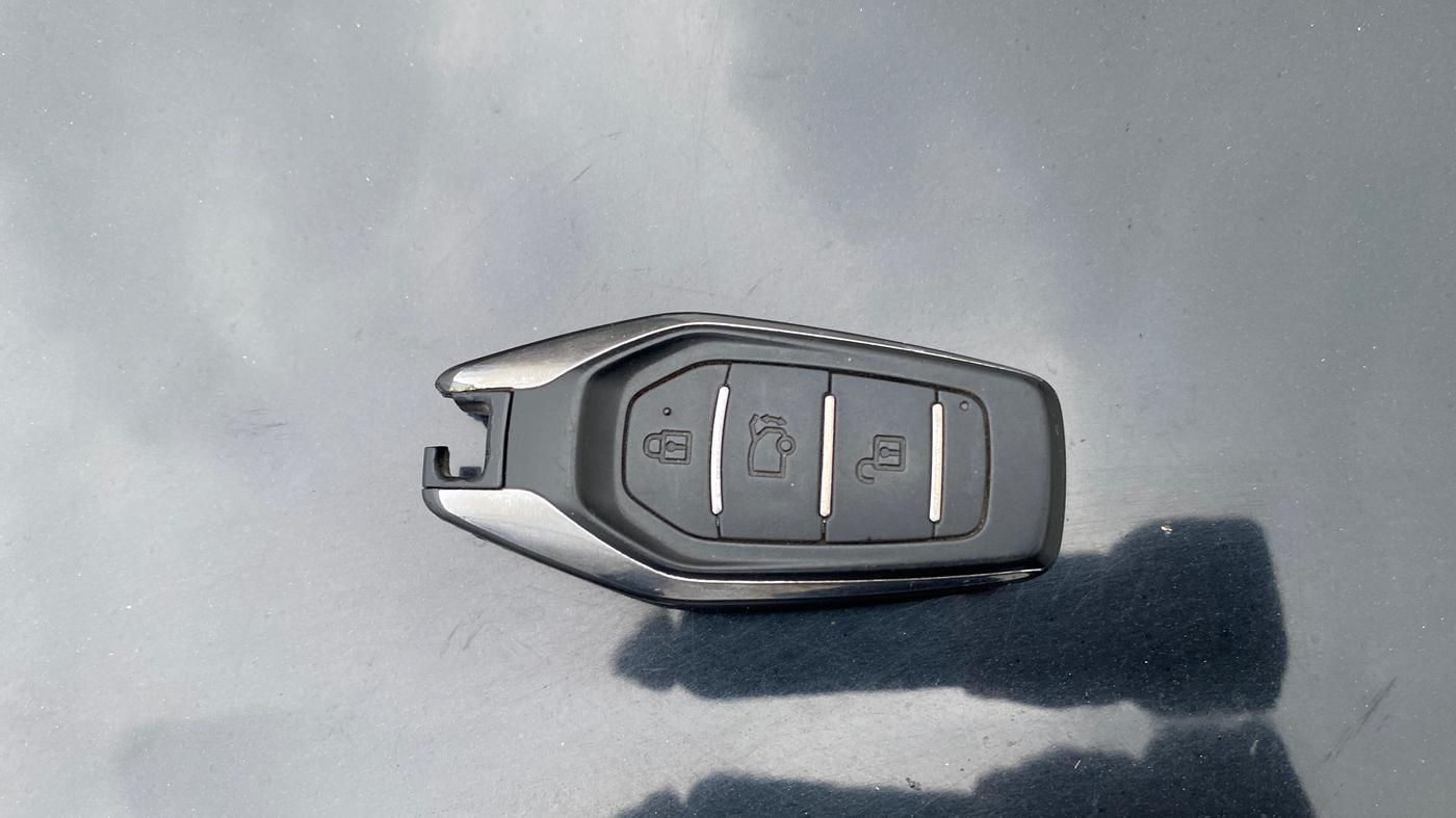 2021 Mahindra XUV500 W7, Diesel, Manual, 76,271 km, Key Close Up