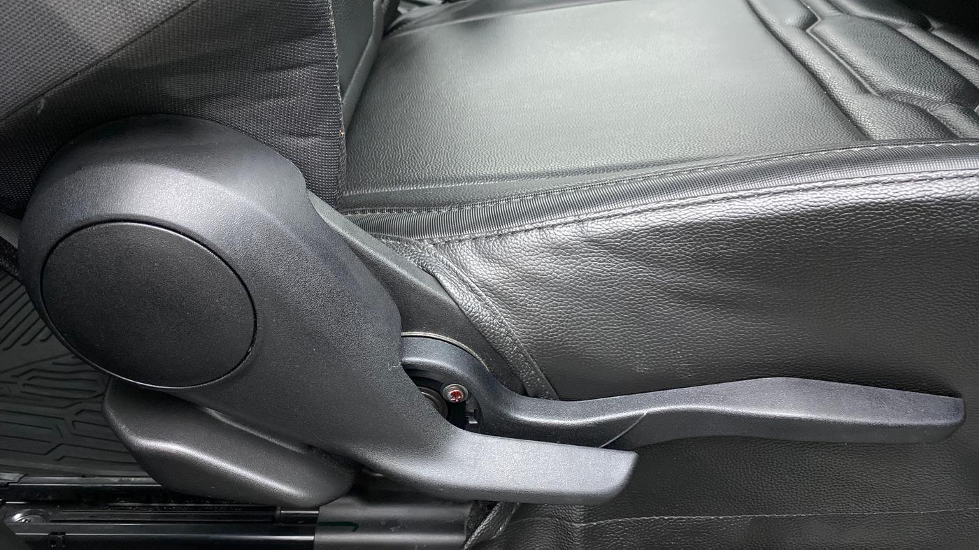 2022 Maruti BREZZA ZXI + AT SMART HYBRID, Petrol, Automatic, 5,962 km, Driver Side Adjustment Panel