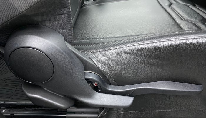 2022 Maruti BREZZA ZXI + AT SMART HYBRID, Petrol, Automatic, 5,962 km, Driver Side Adjustment Panel