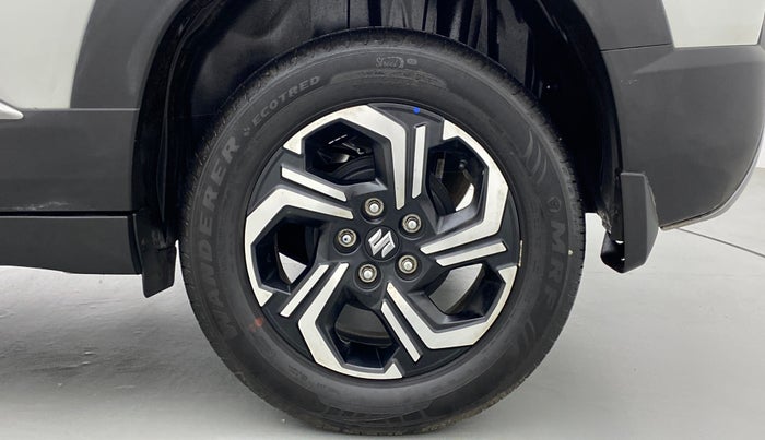 2022 Maruti BREZZA ZXI + AT SMART HYBRID, Petrol, Automatic, 5,962 km, Left Rear Wheel