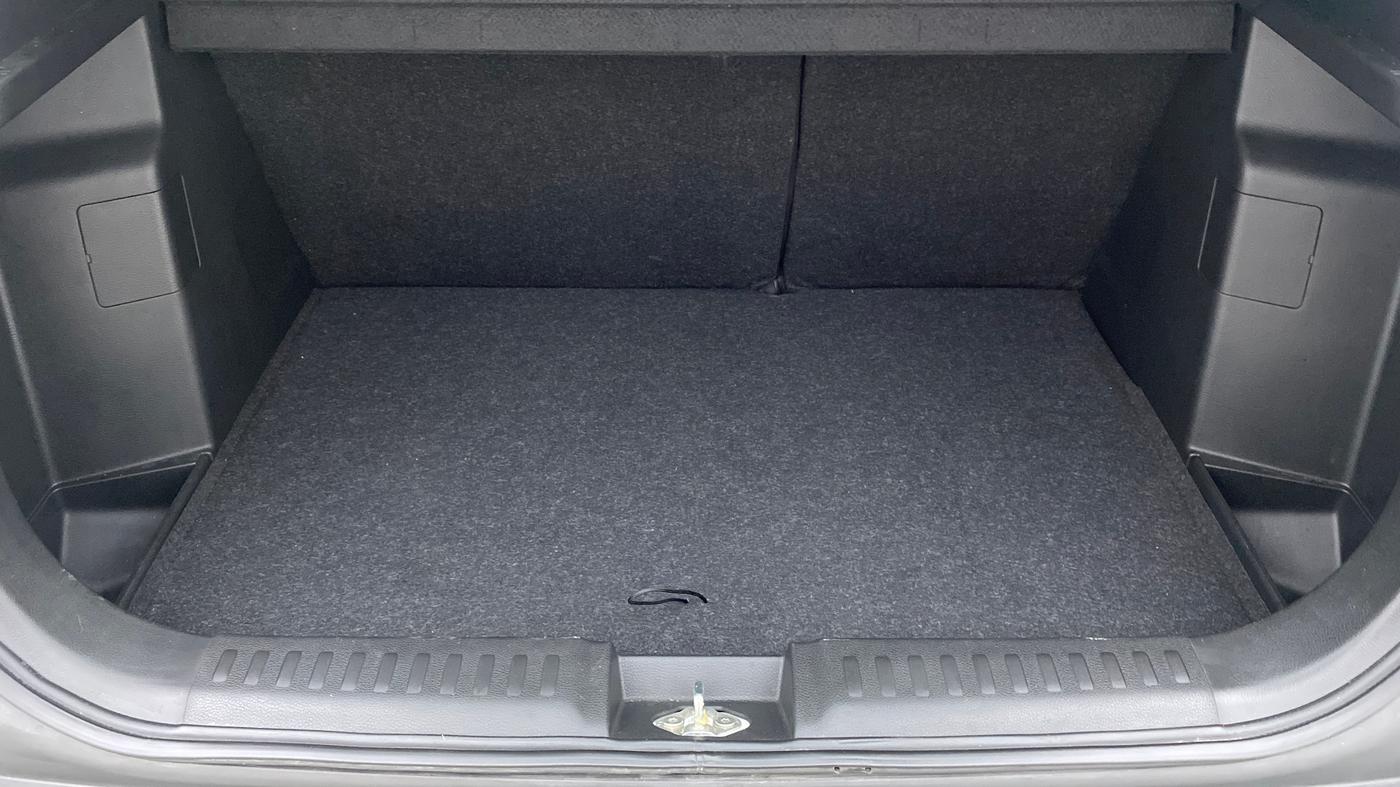 2022 Maruti BREZZA ZXI + AT SMART HYBRID, Petrol, Automatic, 5,962 km, Boot Inside