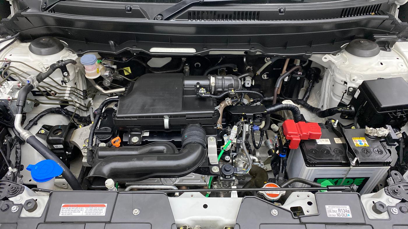 2022 Maruti BREZZA ZXI + AT SMART HYBRID, Petrol, Automatic, 5,962 km, Open Bonet