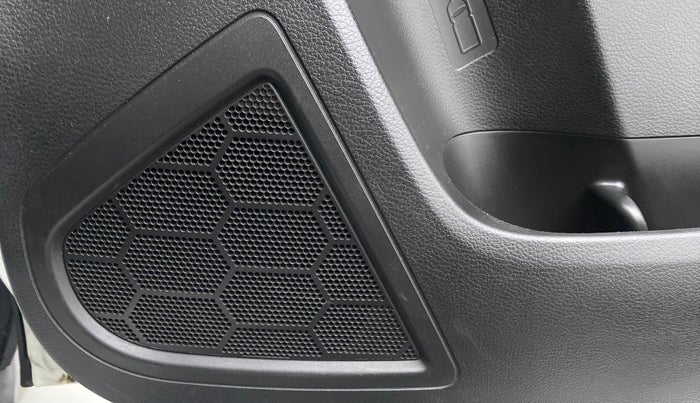 2022 Maruti BREZZA ZXI + AT SMART HYBRID, Petrol, Automatic, 5,962 km, Speaker