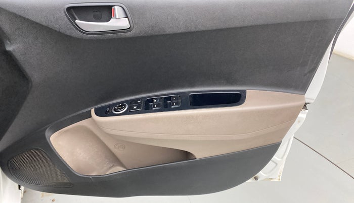 2016 Hyundai Grand i10 ASTA (O) AT 1.2 KAPPA VTVT, Petrol, Automatic, 80,105 km, Driver Side Door Panels Control