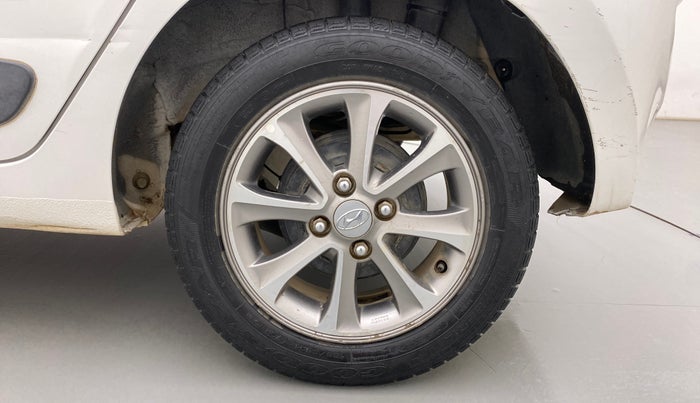 2016 Hyundai Grand i10 ASTA (O) AT 1.2 KAPPA VTVT, Petrol, Automatic, 80,105 km, Left Rear Wheel