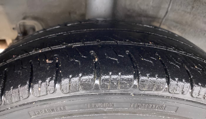 2016 Hyundai Grand i10 ASTA (O) AT 1.2 KAPPA VTVT, Petrol, Automatic, 80,105 km, Right Rear Tyre Tread