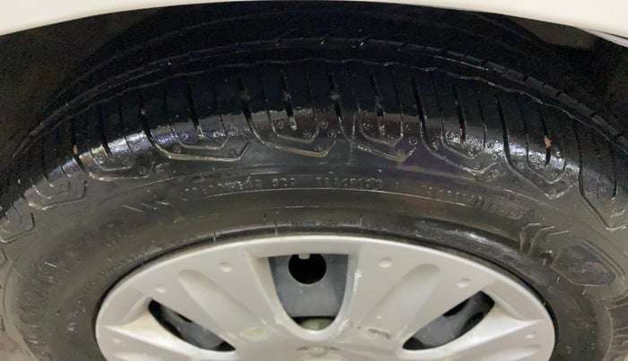 2018 Honda Brio S MT, Petrol, Manual, 53,808 km, Right Front Tyre Tread