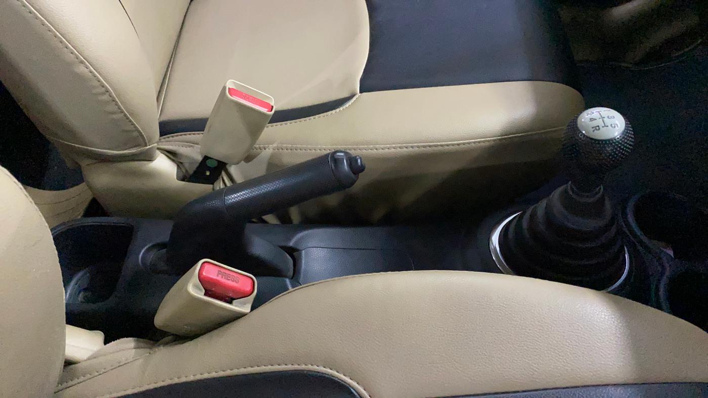 2018 Honda Brio S MT, Petrol, Manual, 53,825 km, Gear Lever