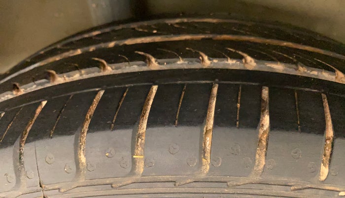 2017 Honda Jazz 1.2L I-VTEC V, Petrol, Manual, 15,017 km, Right Rear Tyre Tread