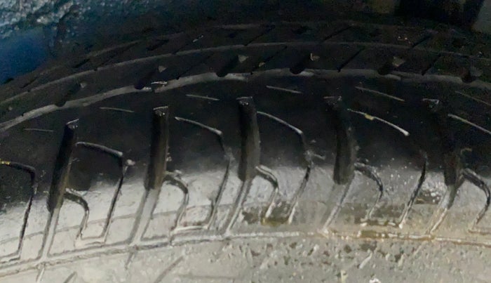2015 Maruti Celerio VXI AMT, Petrol, Automatic, 71,643 km, Left Rear Tyre Tread
