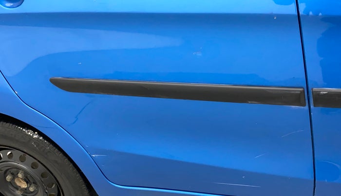 2015 Maruti Celerio VXI AMT, Petrol, Automatic, 71,643 km, Right rear door - Minor scratches