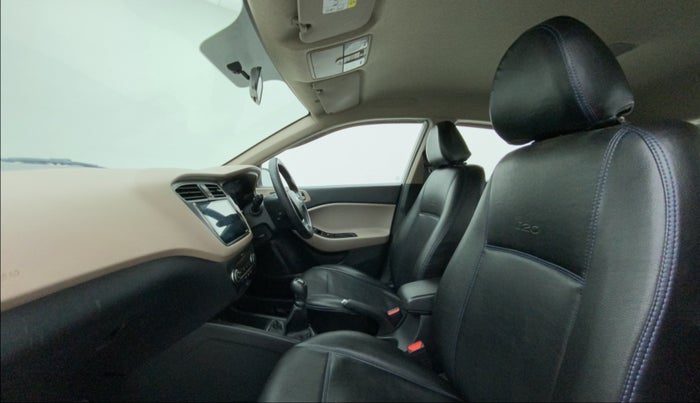 2018 Hyundai Elite i20 ASTA 1.2, Petrol, Manual, 67,623 km, Right Side Front Door Cabin