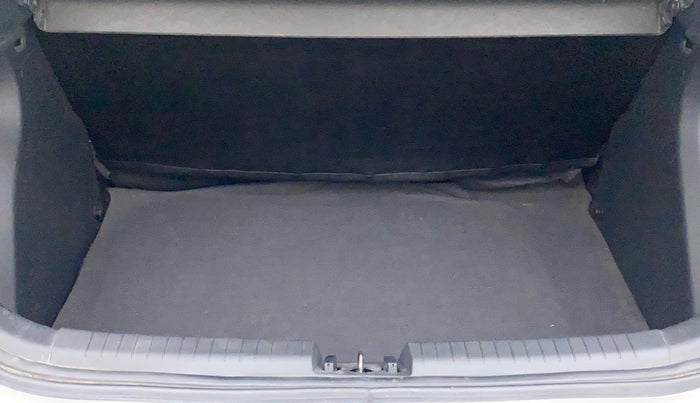 2018 Hyundai Elite i20 ASTA 1.2, Petrol, Manual, 67,623 km, Boot Inside