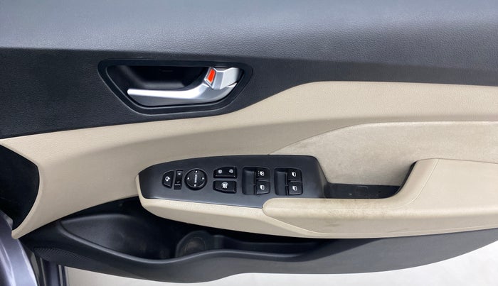 2018 Hyundai Verna 1.6 CRDI SX + AT, Diesel, Automatic, 46,056 km, Driver Side Door Panels Control
