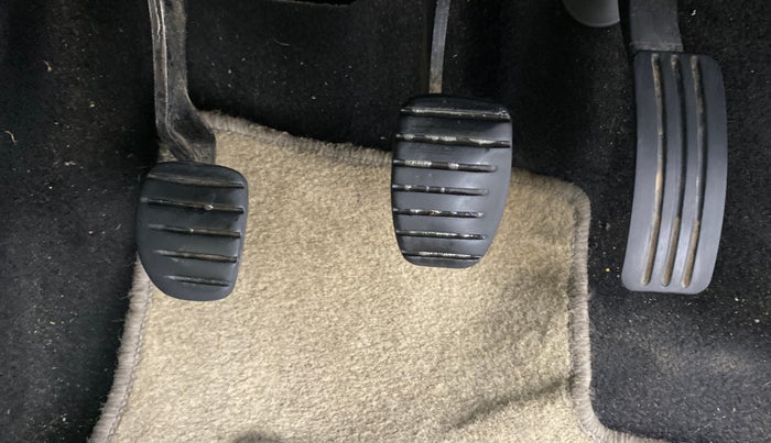 2013 Renault Duster 85 PS RXL DIESEL, Diesel, Manual, 91,445 km, Pedals