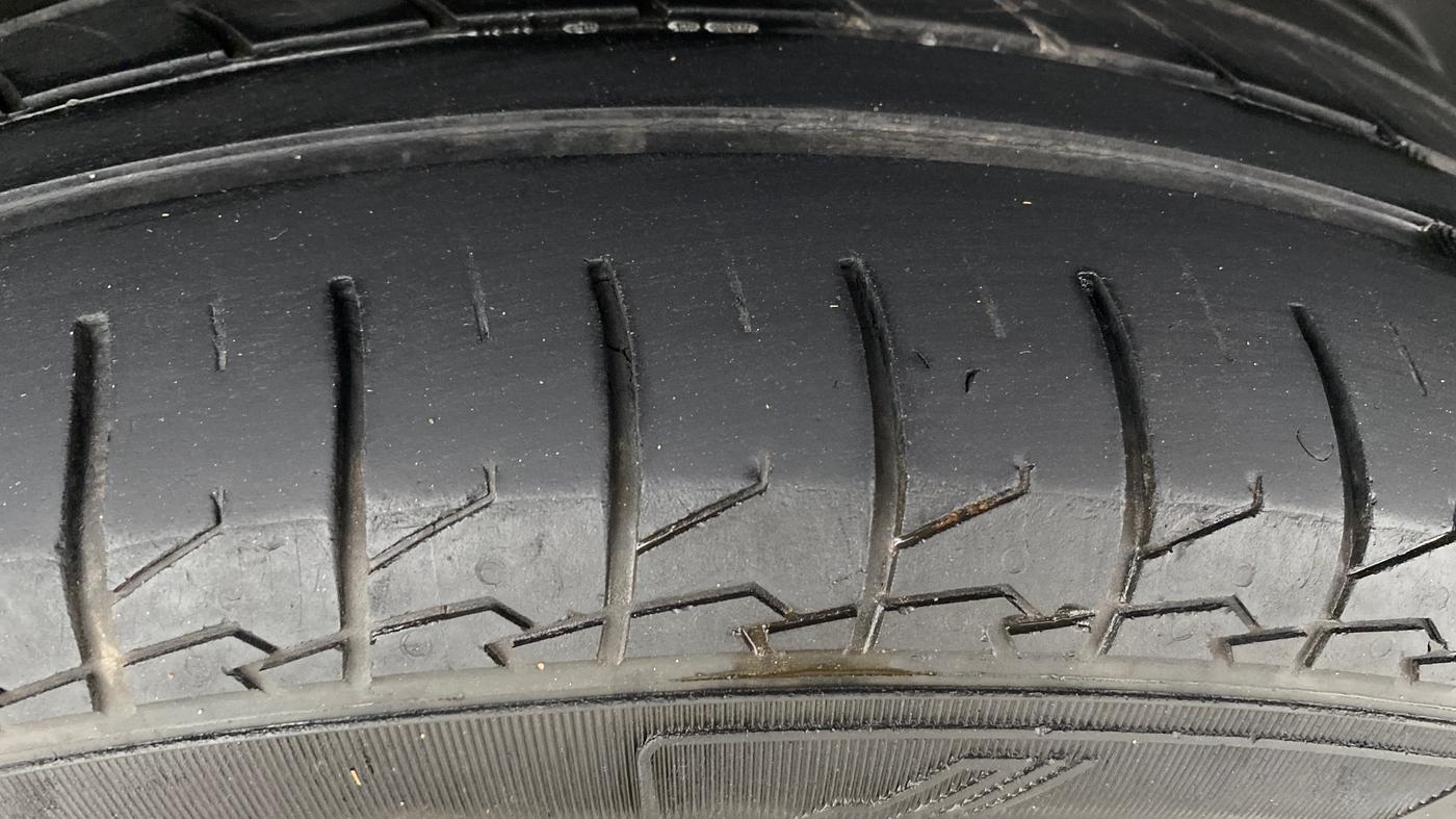 2013 Renault Duster 85 PS RXL DIESEL, Diesel, Manual, 91,445 km, Left Rear Tyre Tread