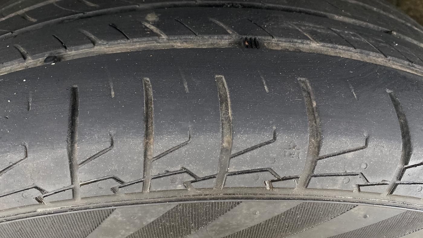 2013 Renault Duster 85 PS RXL DIESEL, Diesel, Manual, 91,445 km, Right Rear Tyre Tread