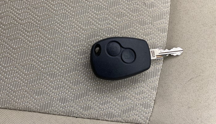 2013 Renault Duster 85 PS RXL DIESEL, Diesel, Manual, 91,445 km, Key Close Up