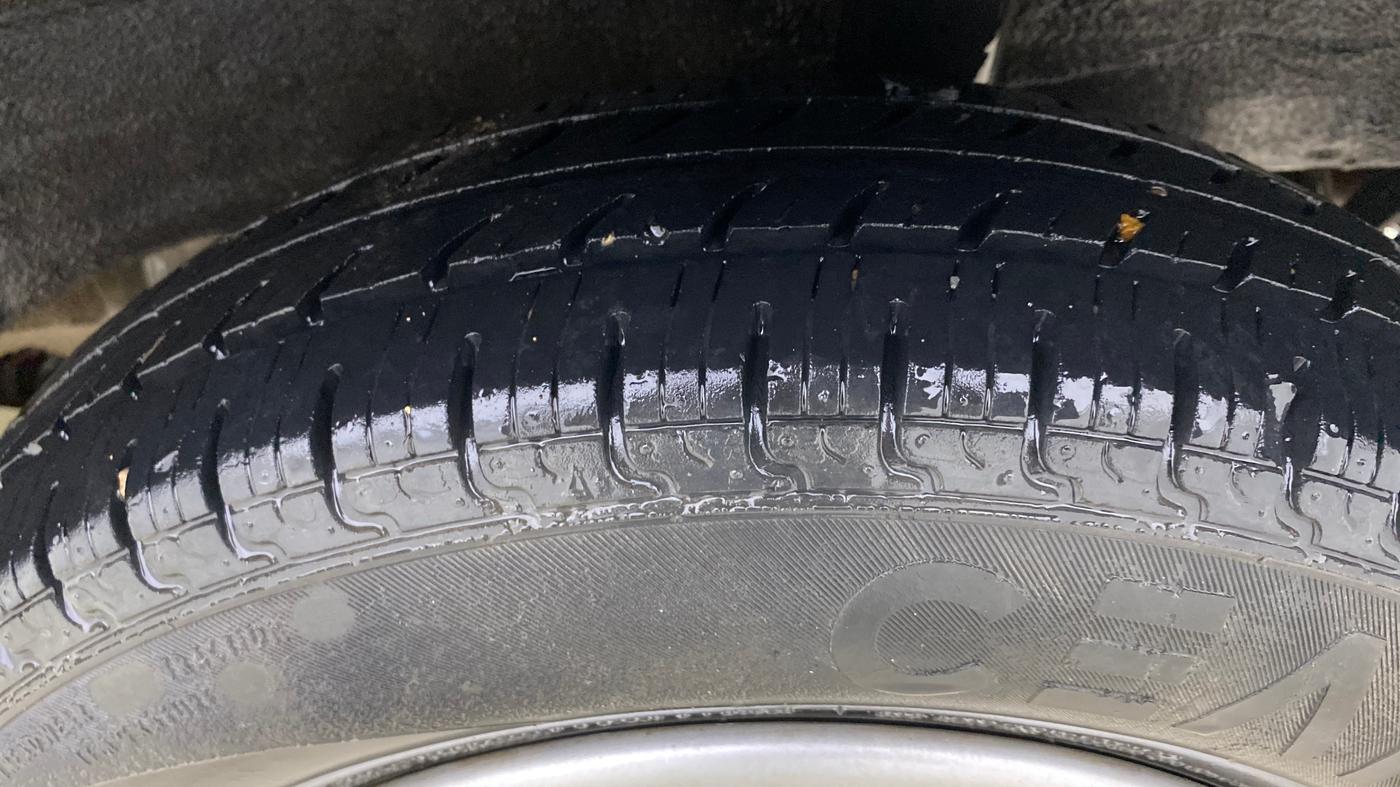 2016 Renault Kwid RXT 0.8, Petrol, Manual, 38,221 km, Left Rear Tyre Tread