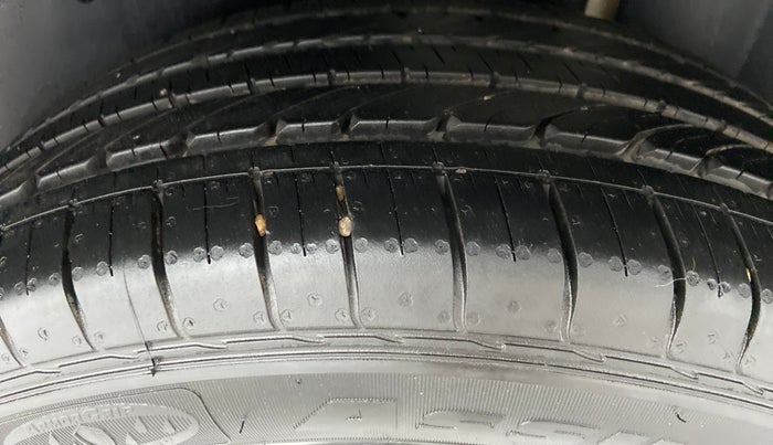 2020 MG HECTOR PLUS SHARP HYBRID PETROL, Petrol, Manual, 4,031 km, Left Rear Tyre Tread