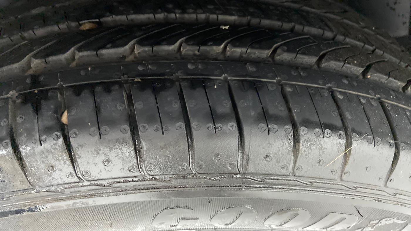 2020 MG HECTOR PLUS SHARP HYBRID PETROL, Petrol, Manual, 4,031 km, Right Front Tyre Tread