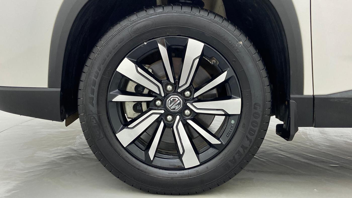 2020 MG HECTOR PLUS SHARP HYBRID PETROL, Petrol, Manual, 4,031 km, Left Front Wheel