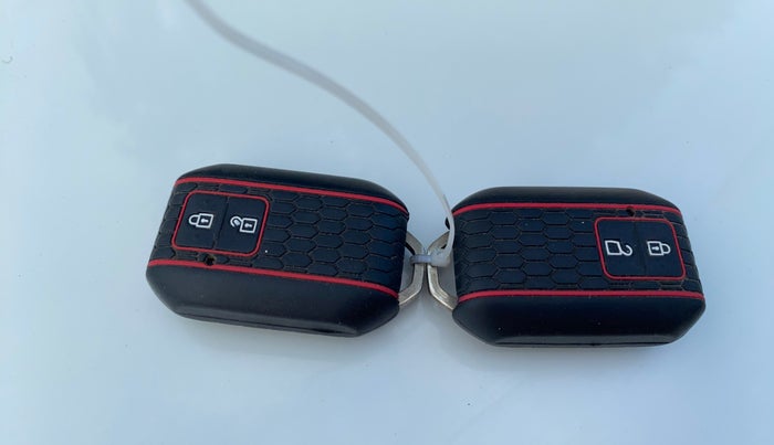 2021 Maruti XL6 ZETA MT, Petrol, Manual, 52,393 km, Key Close Up
