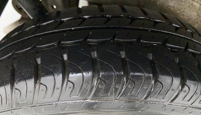2016 Maruti Wagon R 1.0 VXI AMT, Petrol, Automatic, 14,321 km, Right Rear Tyre Tread
