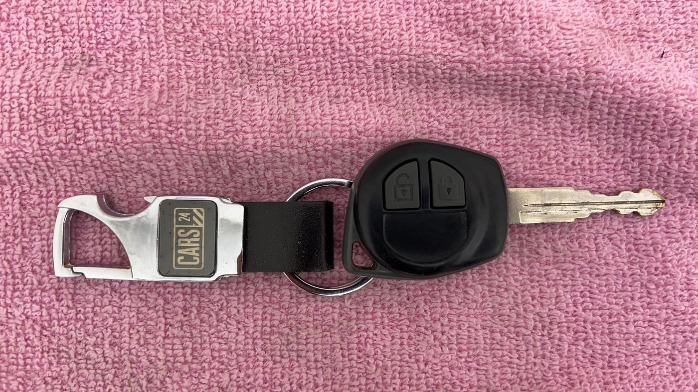 2016 Maruti Wagon R 1.0 VXI AMT, Petrol, Automatic, 14,321 km, Key Close Up