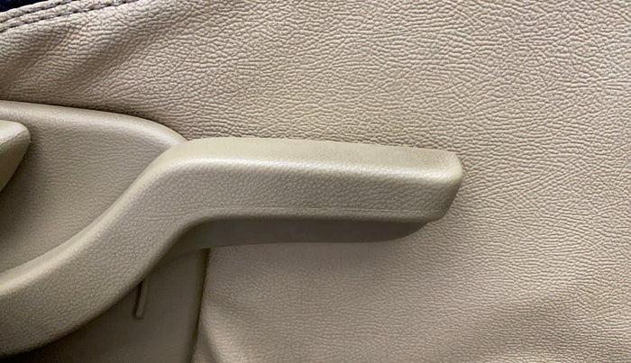 2016 Honda Amaze 1.2L I-VTEC S, Petrol, Manual, 63,272 km, Driver Side Adjustment Panel