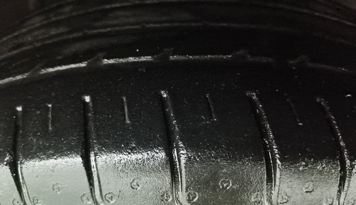 2022 KIA SELTOS HTE 1.5 PETROL, Petrol, Manual, 41,560 km, Right Front Tyre Tread