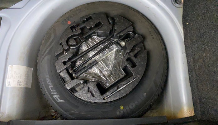 2018 Volkswagen Polo HIGH LINE PLUS 1.0, Petrol, Manual, 22,397 km, Spare Tyre