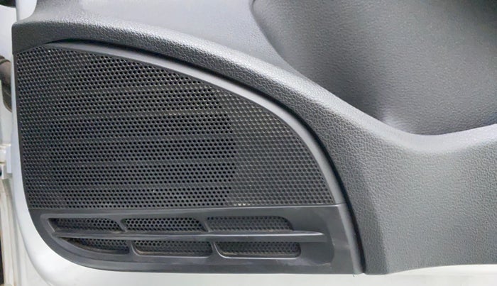 2018 Volkswagen Polo HIGH LINE PLUS 1.0, Petrol, Manual, 22,397 km, Speaker