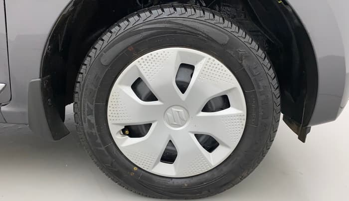 2022 Maruti Alto K10 VXI, Petrol, Manual, 1,852 km, Right Front Wheel