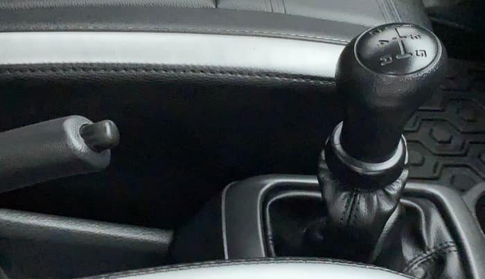 2022 Maruti Alto K10 VXI, Petrol, Manual, 1,852 km, Gear Lever