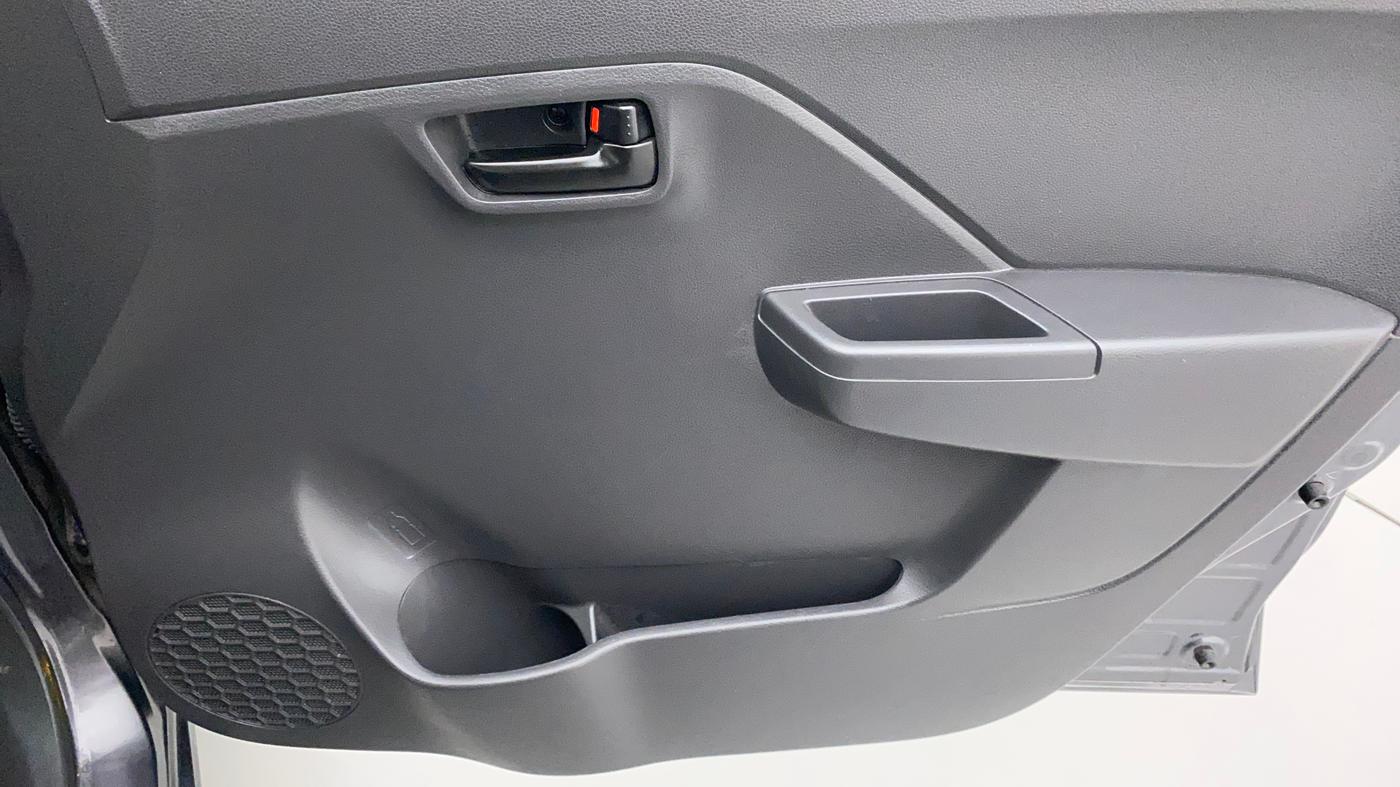 2022 Maruti Alto K10 VXI, Petrol, Manual, 1,852 km, Driver Side Door Panels Control