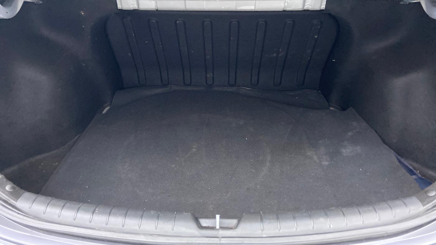2017 Hyundai Verna 1.6 SX VTVT, Petrol, Manual, 52,559 km, Boot Inside