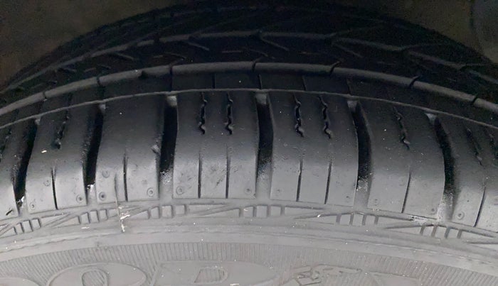 2018 Hyundai Xcent SX 1.2 CRDI, Diesel, Manual, 63,155 km, Right Front Tyre Tread