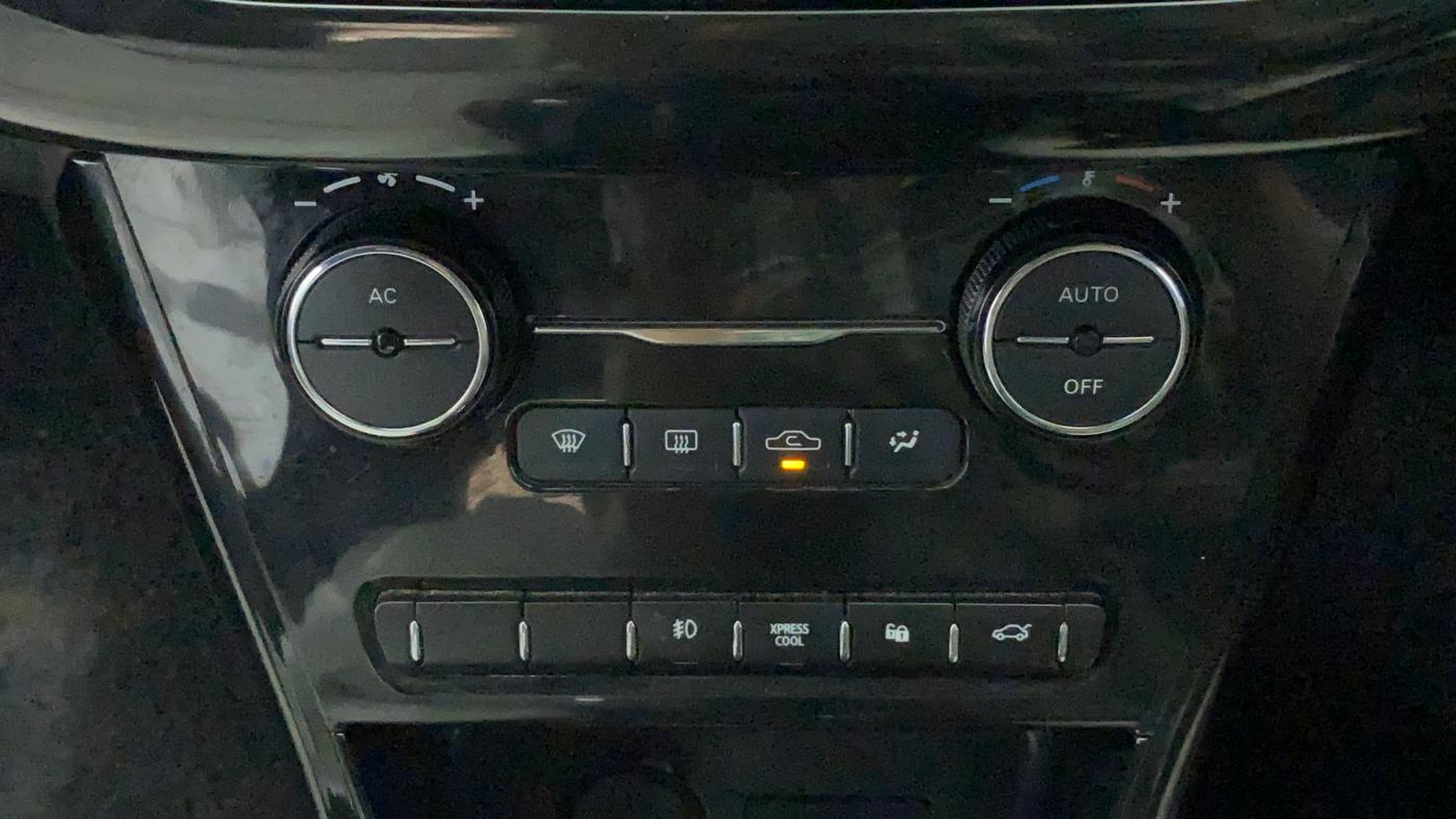 2021 Tata NEXON XZA PLUS (O) PETROL DARK EDITION, Petrol, Automatic, 26,454 km, Automatic Climate Control