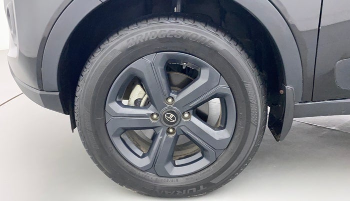 2021 Tata NEXON XZA PLUS (O) PETROL DARK EDITION, Petrol, Automatic, 26,454 km, Left Front Wheel
