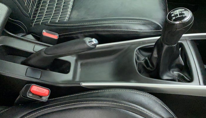 2016 Maruti Baleno ALPHA PETROL 1.2, Petrol, Manual, 25,628 km, Gear Lever
