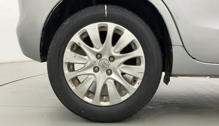 2016 Maruti Baleno ALPHA PETROL 1.2, Petrol, Manual, 25,628 km, Right Rear Wheel