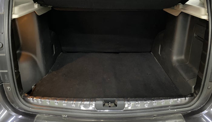 2020 Renault Duster RXZ 1.3 TURBO PETROL CVT, Petrol, Automatic, 42,498 km, Boot Inside